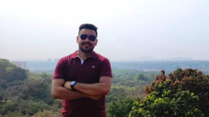 किशु सिंह बताते हैं कि उनकी इस सफलता के पीछे उनके परिवार का भी बहुत बड़ा हाथ रहा है. किशु के अनुसार जब वह एसएसबी में असफल होने के बाद घर लौटते थे, तब भी परिवार ने उनका हौसला बढ़ाया था. उन्होंने बताया कि हर बार उनके पिता ट्रेन के बजाय फ्लाइट से लौटने के लिए कहते थे. एयरपोर्ट पर परिवार मिठाई लेकर उनका स्वागत करता था, ताकि यह असफलता का असर उनके कॉन्फिडेंस पर ना पड़े.