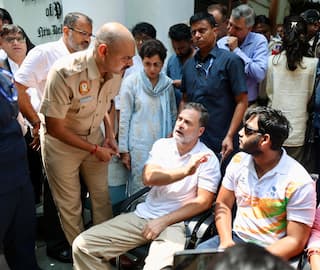 Rahul Gandhi Dharna: ધરણા પર બેઠા રાહુલ ગાંધી અને પ્રિયંકા ગાંધી, પેલેટ ગન કેસમાં FIR ની માંગ