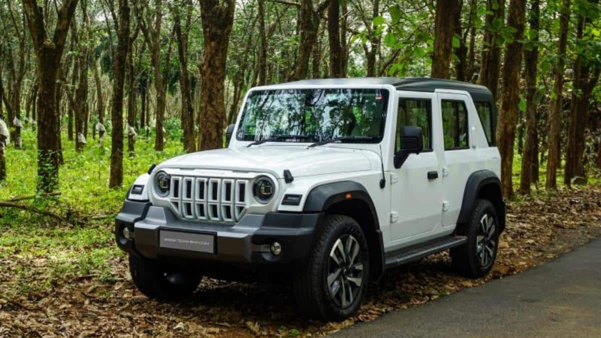Mahindra Car Offers: ரூபாய் 1.25 லட்சம் ஆஃபர்.. 6 கார்களுக்கு தள்ளுபடியை அள்ளித் தந்த மஹிந்திரா - எந்தெந்த காருக்கு?