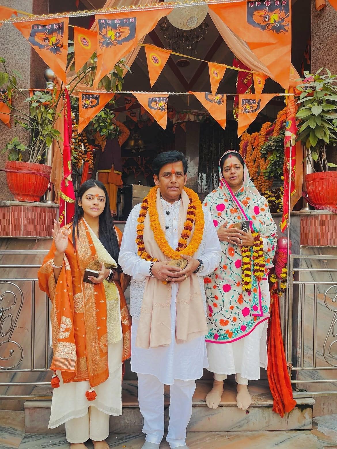 'पापा की परमिशन तो लेनी पड़ेगी...', डेटिंग पर बोलीं रवि किशन की बेटी रीवा, रखी ये बड़ी शर्त 5 पापा की परमिशन तो लेनी पड़ेगी...', डेटिंग पर बोलीं रवि किशन की बेटी रीवा, रखी ये बड़ी शर्त