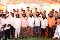 Adilabad Latest News: ఆదిలాబాద్ జిల్లా ఎస్పీకి రాఖీ కట్టిన దాబా బి గ్రామ ప్రజలు! పోలీసులు ఇచ్చిన గిఫ్ట్ ఇదే!