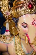 Chinchpokli Cha Chintamani Ganpati First look: चिंचपोकळीच्या चिंतामणीचा फर्स्ट लूक, पडदा उघडताच सगळे अवाक होऊन पाहतच राहिले