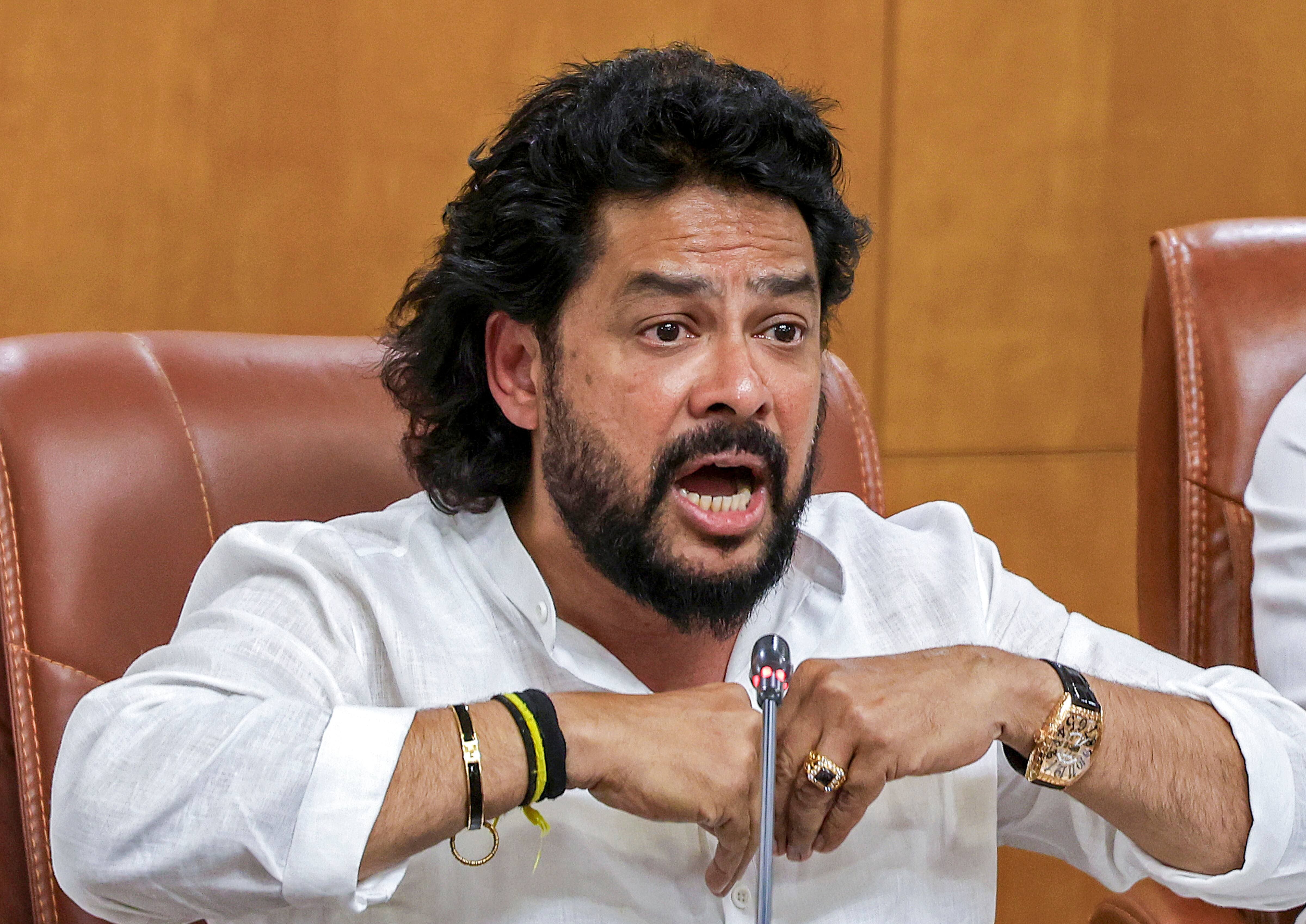 Karnataka Latest News: బోరున ఏడుస్తూ మంత్రి పదవికి రాజీనామా చేసిన కాంగ్రెస్ నేత!