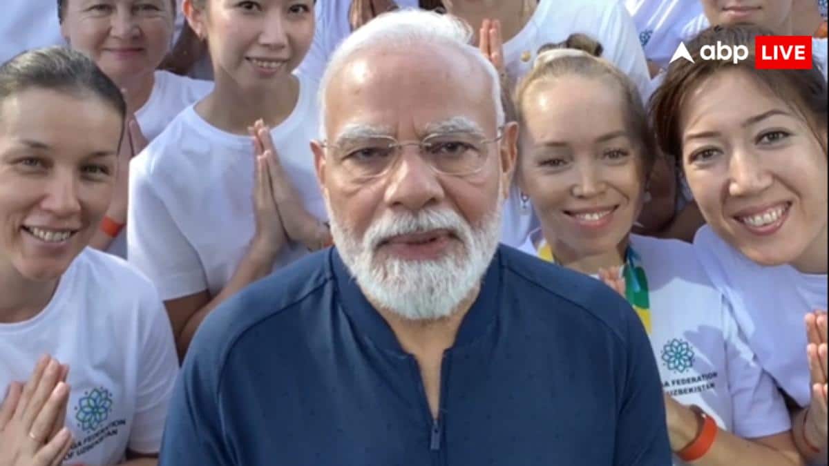 'बहुत बढ़िया योगा किया', PM मोदी ने उज्बेकिस्तान से शेयर किया सेल्फी वीडियो