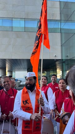एकनाथ शिंदेंचे हिथ्रो विमानतळावर स्वागत; लाडकी बहीण योजनेची दखल, लंडनमध्ये तीन पुरस्कारांनी गौरव