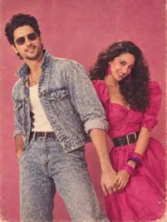 बॉलीवुड सेलेब्स पर चढ़ा 80s का खुमार, सोनाक्षी-जहीर से परिणीति-राघव तक का दिखा रेट्रो अंदाज