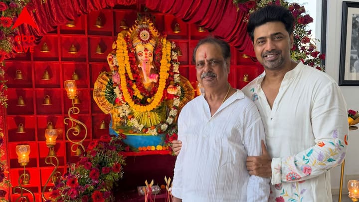 আগামী পুজোয় মুক্তি পাচ্ছে, দেব-শুভশ্রী জুটির নতুন সিনেমা, 'দেশু৭' (DeSu7)। অন্য়দিকে ছোটপর্দায় 'দাদাগিরি'-র সঞ্চালনার দায়িত্ব নিয়েছেন দেব। ছোটপর্দায় জনপ্রিয়তাও পেয়েছে দেবের সঞ্চালনা