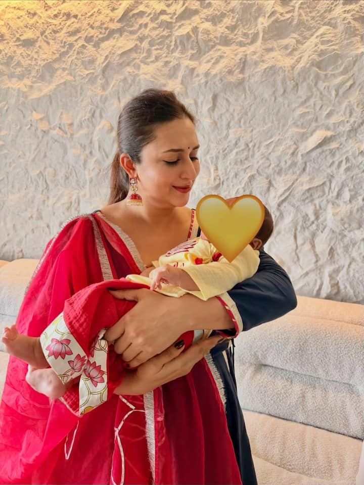 अब दिव्यांका और विवेक अपने दोनों बेटों के साथ पैरेंटहुड के इस नए सफर को पूरी तरह एंजॉय कर रहे हैं. बच्चों के आने के बाद उनकी दुनिया बदल गई है और कपल इस नई जिंदगी के हर पल को खुशी से जी रहा है.