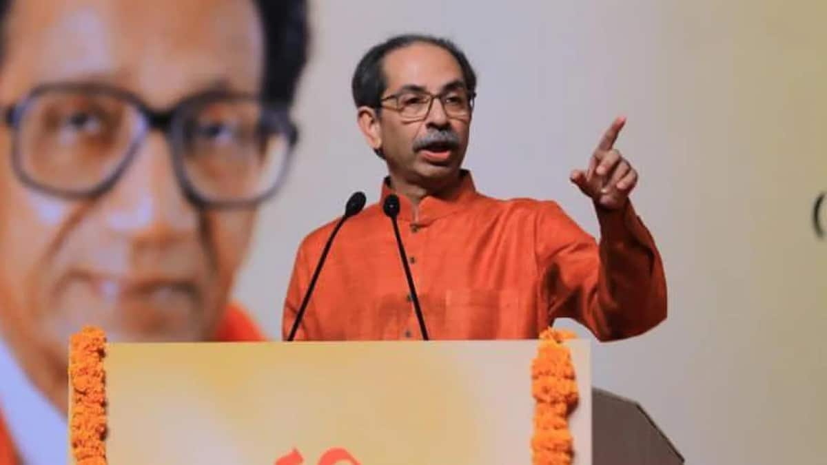 Uddhav Thackeray: शेतकरी मेला तरी चालेल, पण शक्तिपीठ झाला पाहिजे, शेतकऱ्यांच्या घरातील दिवे, वंशाचे दिवे विझत असताना कसले दिवे लावताय? दुष्काळ का जाहीर करत नाही; उद्धव ठाकरेंचा हल्लाबोल