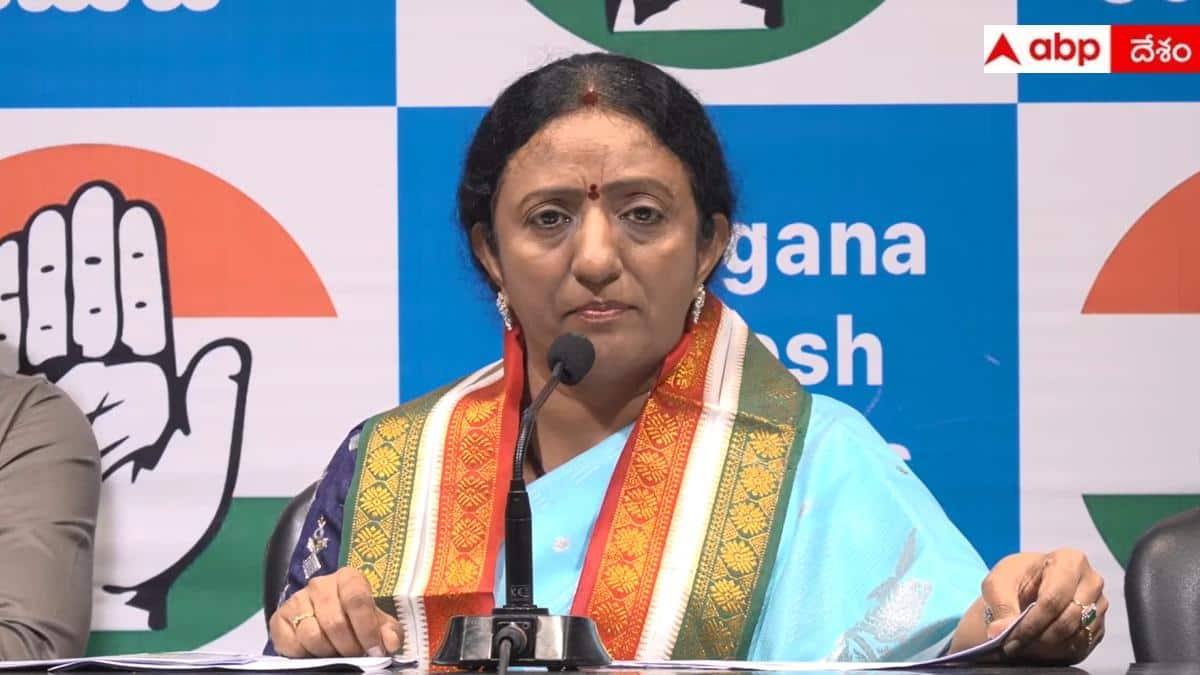 Farmhouses Files: ఫాం హౌస్‌లలో కూర్చుని వందల ఎకరాలు, వేల కోట్లు దోచుకున్నారు: కేసీఆర్ పై రమ్యా రావు ఆరోపణలు