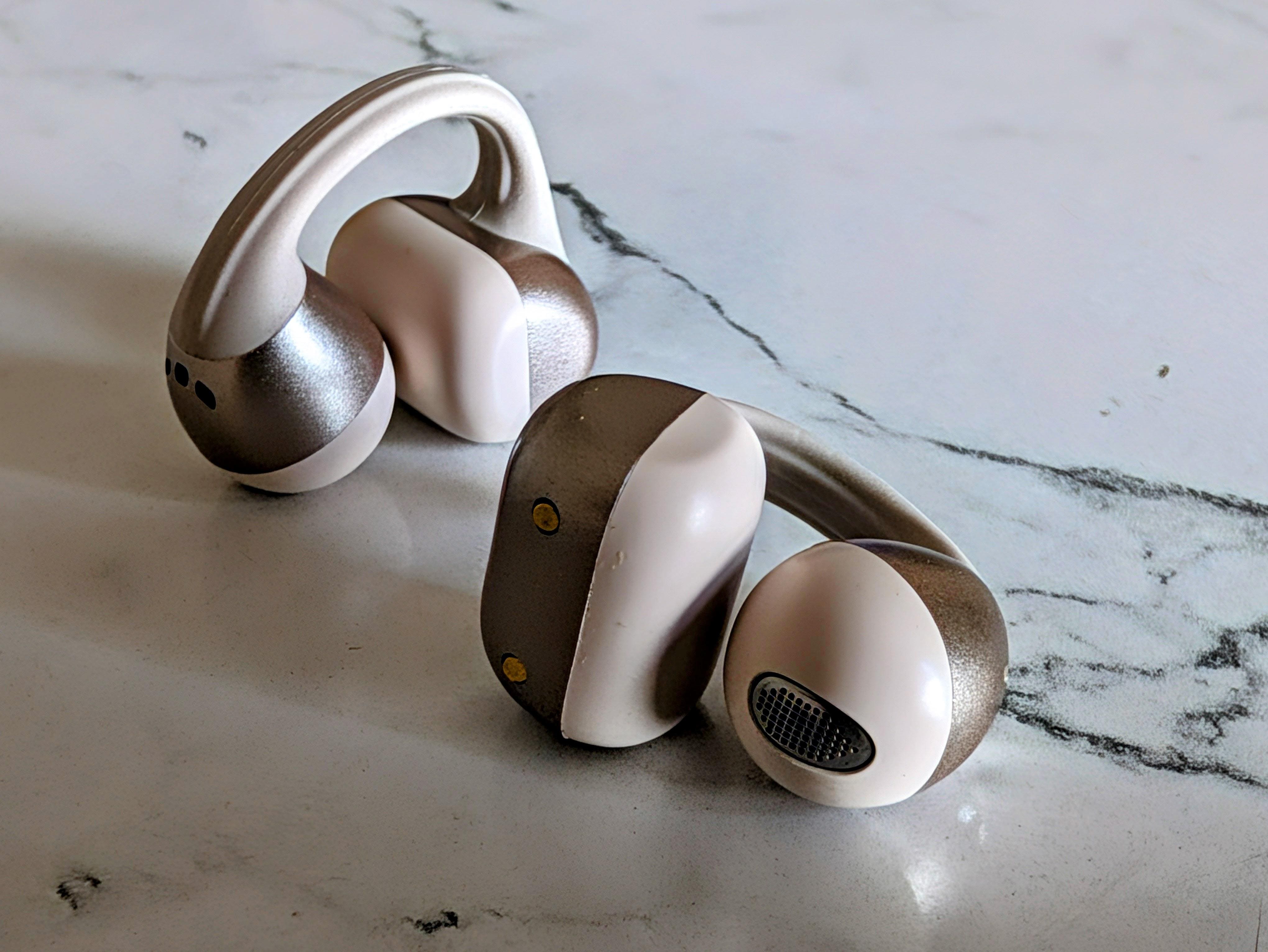 Hammer Aura Air Review: Earbuds For People Who Hate Earbuds
