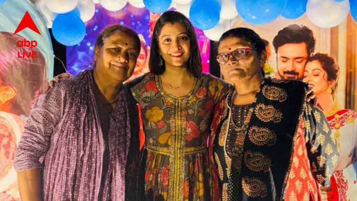সোশ্যাল মিডিয়ায় একগুচ্ছ ছবি শেয়ার করে নিয়েছেন শ্বেতা এবং রুবেল ২ জনেই। পাশাপাশি স্ত্রীকে সোশ্যাল মিডিয়ায় জন্মদিনের শুভেচ্ছাও জানিয়েছেন রুবেল।