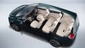 सिर्फ Mileage देखकर न खरीदें Family Car, ये चीजें भी हैं जरूरी