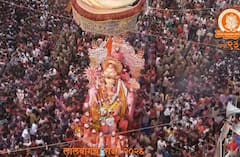 पुढच्या वर्षी लवकर या... 'लालबागचा राजा'वर श्रॉफ बिल्डिंगवरुन पुष्पवृष्टी; बाप्पाचा जयघोष, अलोट गर्दी, पाहा PHOTO