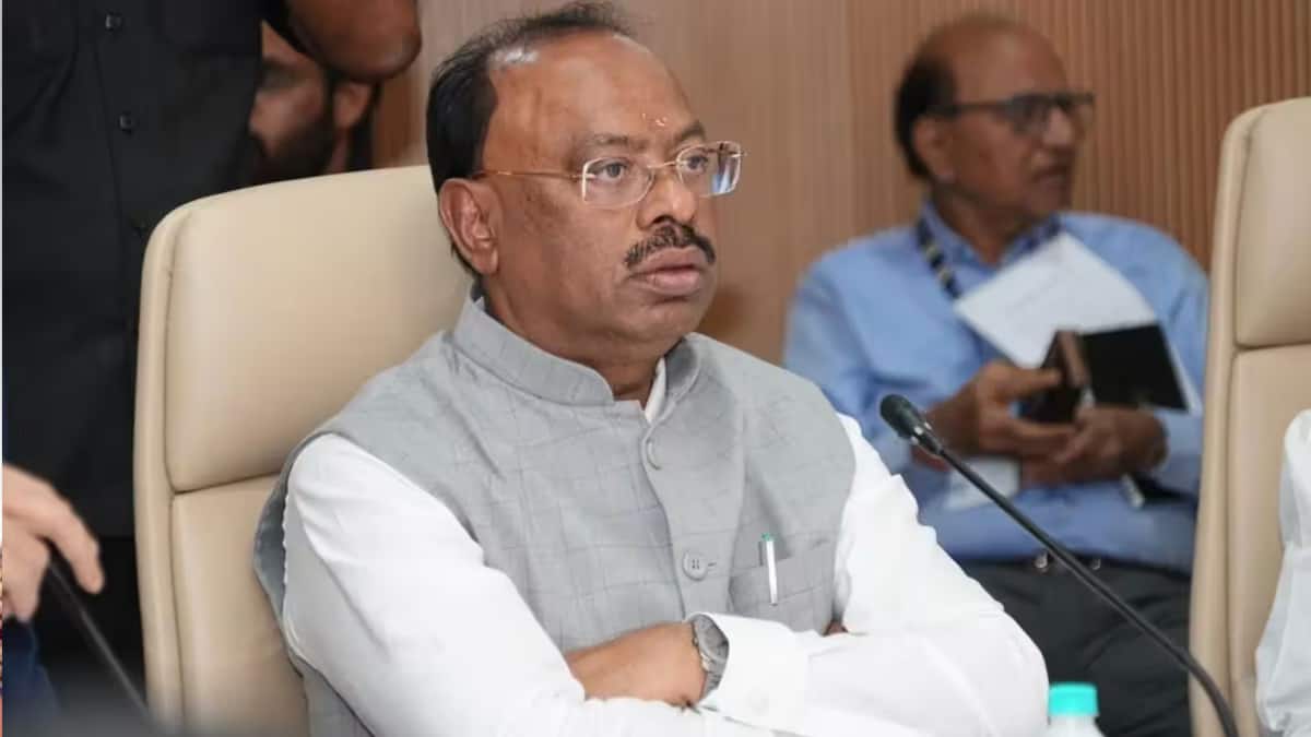 Chandrashekhar Bawankule:'शेतकऱ्याच्या मागं तगादा लावायचा नाही' चंद्रशेखर बावनकुळेंची बँक अधिकाऱ्यांना सूचना; दुष्काळी पंचनामे अन सरसकट मदतीवर म्हणाले...