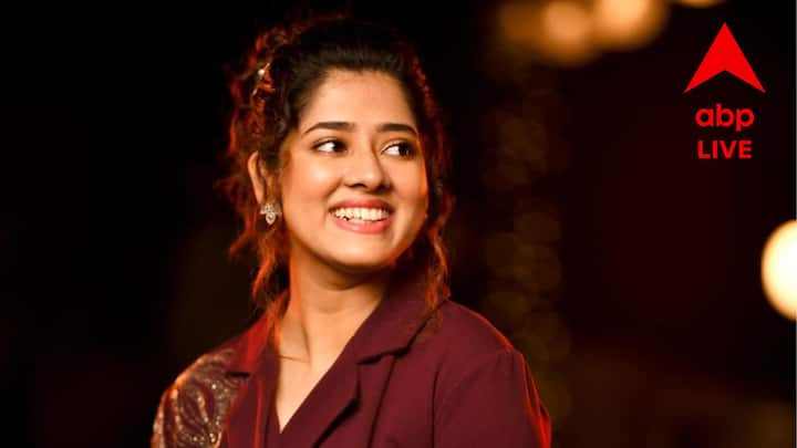 দিতিপ্রিয়া বলছেন, 'নিজের সঙ্গে সময় কাটানো, নিজেকে ঘষামাজা করাটা ভীষণ জরুরি ছিল। এর মধ্যে আমার ওজন কিছুটা বেড়ে গিয়েছিল। কড়া ডায়েট আর ওয়ার্কআউট করে বেশ অনেকটা ওজন ঝরিয়েছি। যে কাজগুলো আগামীদিনে করব, তার জন্য আমি এবার পুরোপুরিভাবে তৈরি।'
