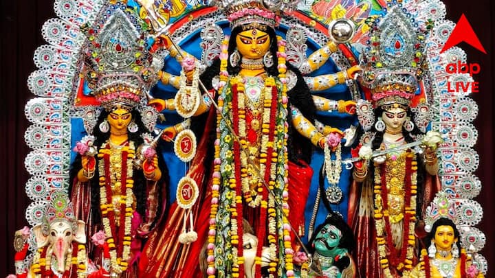 শুধু ঘাটে নয়, জলপথেও টহল দেবে নিরাপত্তারক্ষীরা। এদিন পুলিশ এবং NDRF-এর সঙ্গে কথা বলেন মুখ্যমন্ত্রী। আগে এই কাজগুলি রাজ্য সরকার এবং পুলিশ সামলালেও, বাড়তি সতর্কতার জন্য মোতায়েন করা হয়েছে NDRF।