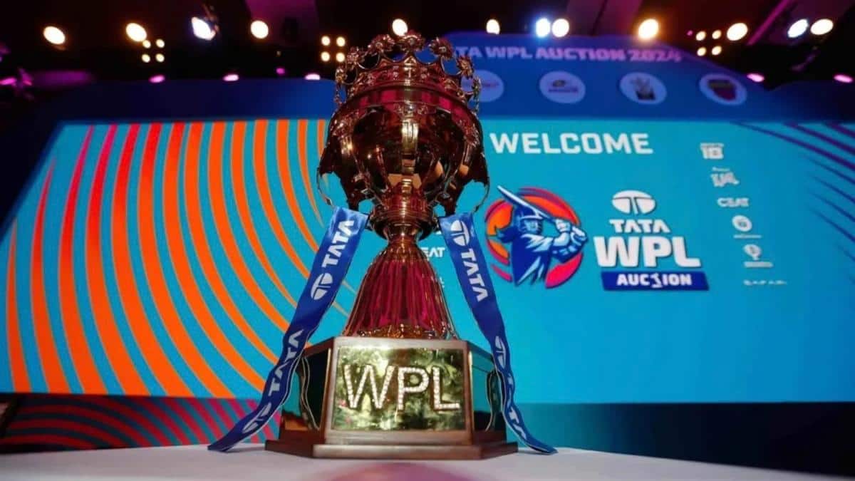 WPL Auction Dhamaka: కోట్లు కుమ్మరించిన వారియర్స్.. ఆర్సీబీకి షాక్.. వేలంలో సోఫీకి జాక్‌పాట్, 15 ఏళ్ల సంచలనానికి ఢిల్లీ గాలం