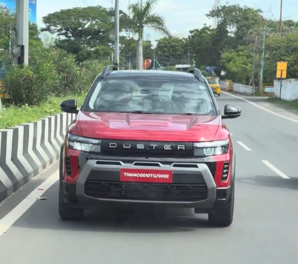 Renault Duster Hybrid e-Tech 160 Review: Performance, Mileage, Price, And More
