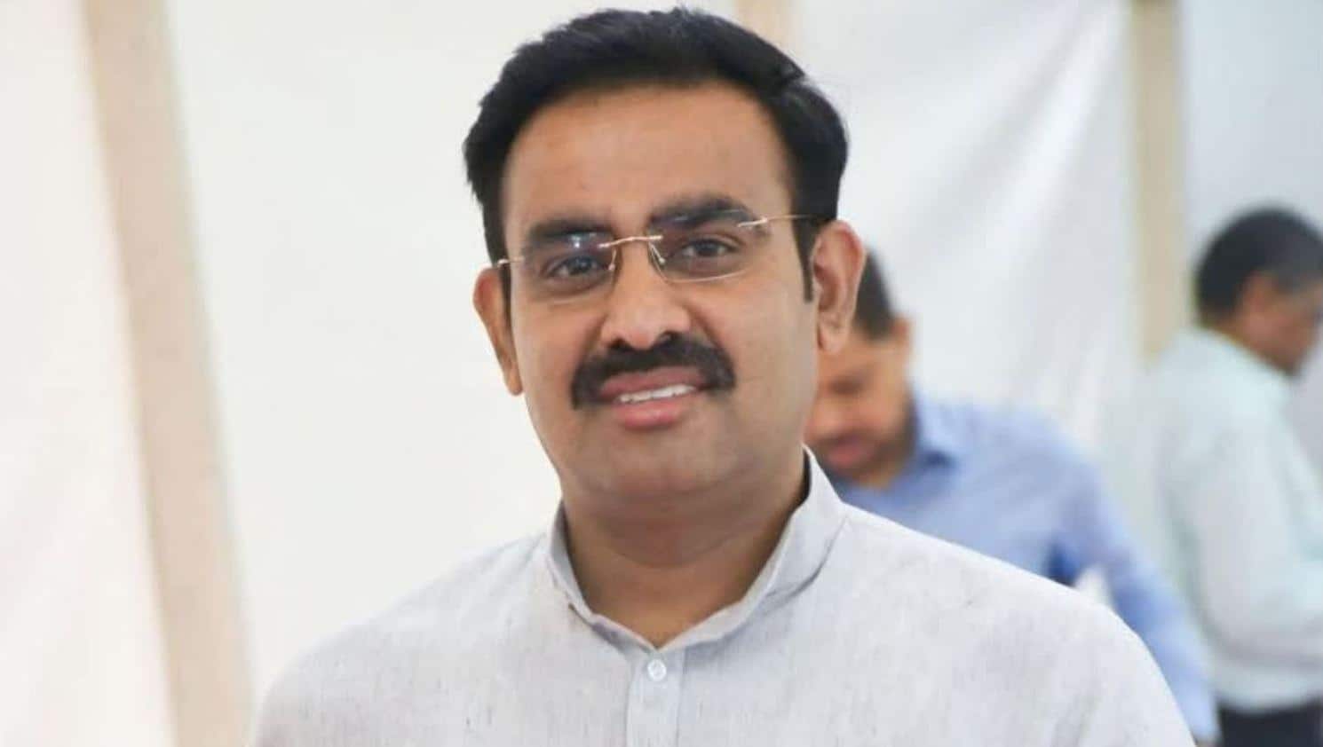 बॅलेटवर निवडणूक तरीही काँग्रेस पराभूत, आता केळाच्या पानावर निवडणूक घ्या अशीही मागणी करतील, भाजप आमदार परिणय फुकेंचा हल्लाबोल 
