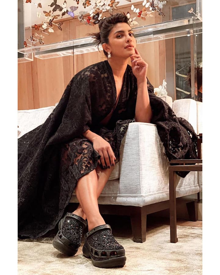 Priyanka Chopra, who has received fame globally, has made a total income of Rs 23.4 crore. According to a report, Priyanka takes Rs 1.92 crore rupees for a promotional post on Instagram. (Image courtesy - @priyankachopra/Instagram)