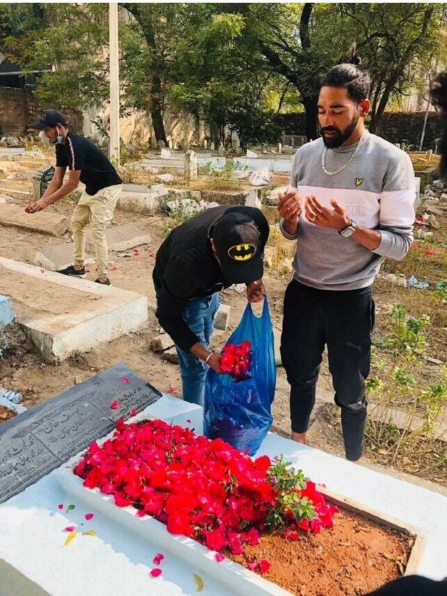 Gabba Star Mohammed Siraj Goes Straight To Father’s Grave After Landing In India Gabba Star Mohammed Siraj Goes Straight To Father’s Grave After Landing In India