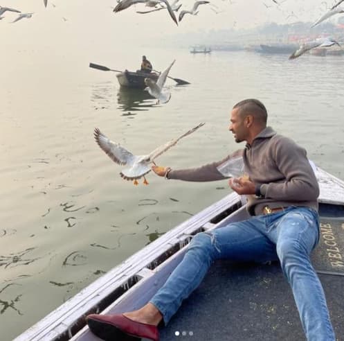 Shikhar Dhawan's Pic Feeding Birds Amid Avian Flu Goes Viral, Varanasi DM  To Take Strict Action!