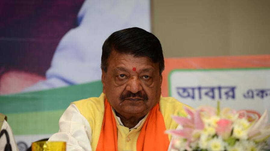 Vijayvargiya Slams Mamata Over FIR Against Suvendu Adhikari for ‘Stealing’ Relief Materials ‘Mamata Banerjee Has No Trust In Democracy, Wants To Destroy Opposition’: BJP