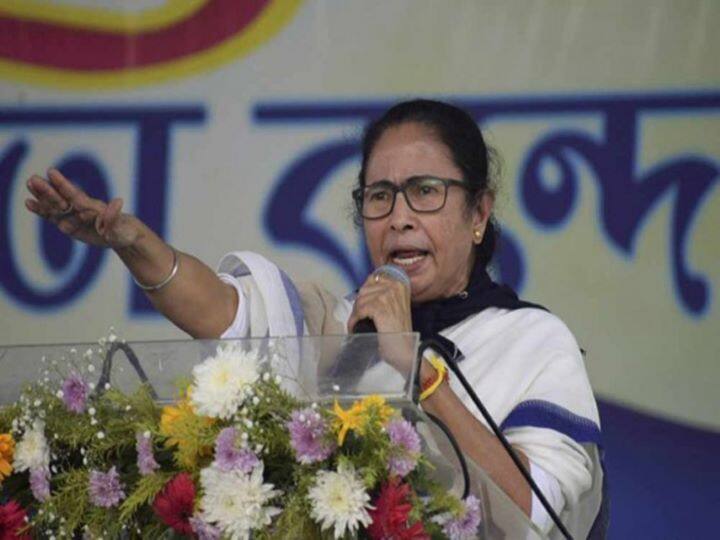 Bengal Elections: Mamata Banerjee Counters BJP's Jai Shri Ram Chants, Says ‘Hare Krishna Hare Ram, Vidaa Ho BJP Vaam’ Bengal Elections: Mamata Banerjee Counters BJP's Jai Shri Ram Chants, Says ‘Hare Krishna Hare Ram, Vidaa Ho BJP Vaam’
