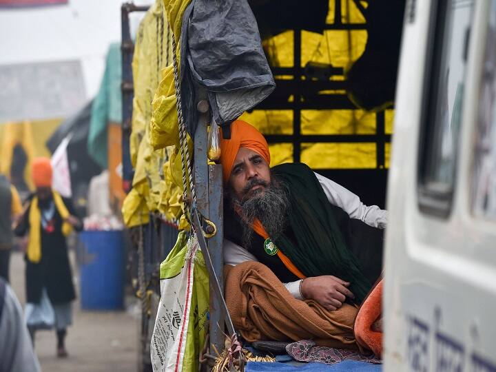 Farmers' Protest: Delhi Farmers Gear Up For Republic Day Tractor March; Pawar, Thackeray To Join Protest In Mumbai | Roundup Farmers In Delhi Gear Up For Republic Day Tractor March; Check Guidelines Issued By Farm Unions