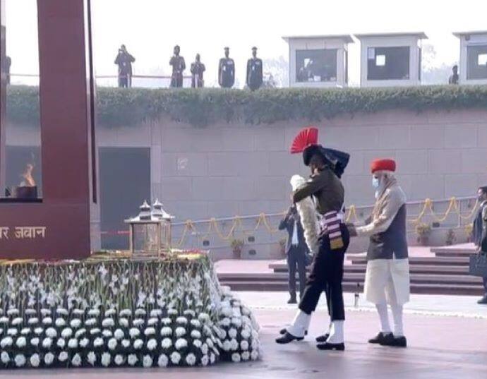 PM Narendra Modi at National War Memorial on 72nd Republic Day. (Image: ANI)