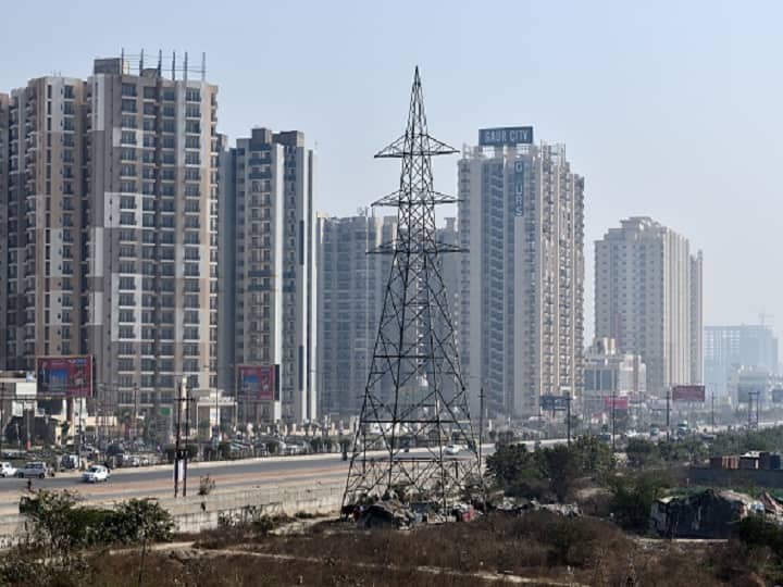 Housing Prices: प्रॉपर्टी मार्केट में बूम! Delhi-NCR में सबसे ज्यादा बढ़े घरों के दाम