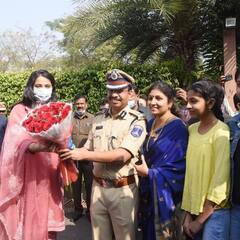 These PICS Of Baahubali Star Anushka Shetty Attending Shepahi Annual Conference Proves She Is The Most Down-To-Earth Superstar